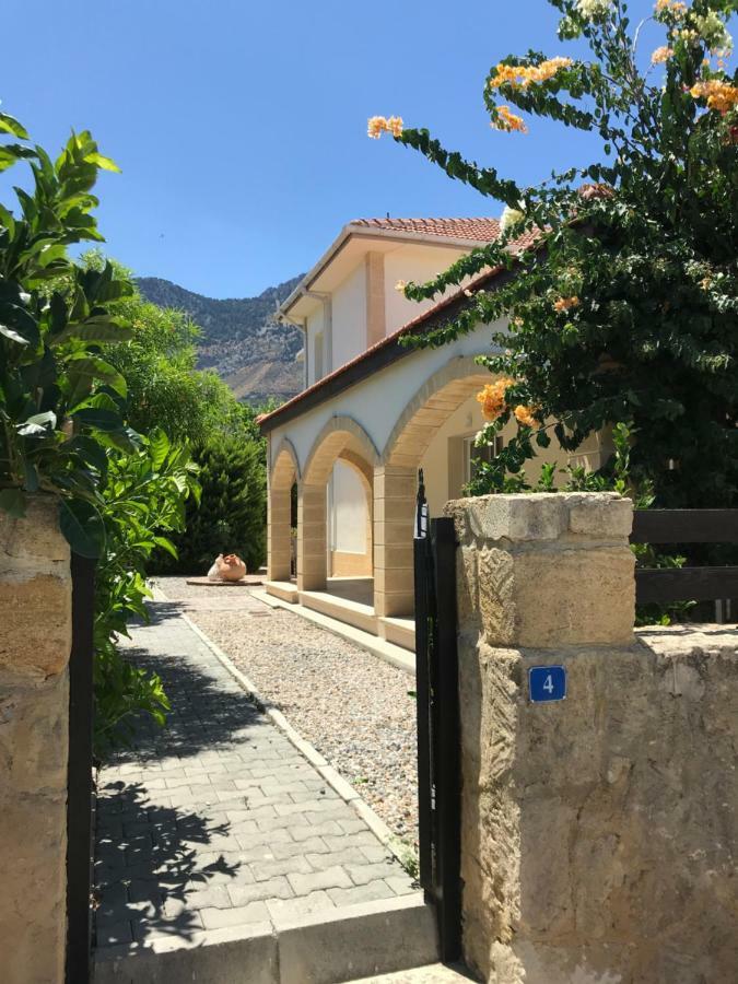 Casa Santos Kyrenia Villa Kyrenia  Luaran gambar